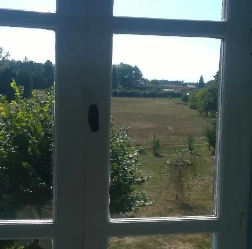 Maison Du Cheval Bed & Breakfast 3*